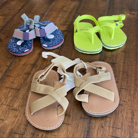 ⚡️3/$20 Baby Gap Sandals lot bundle - 3 pairs of shoes - summer - Picture 3 of 8
